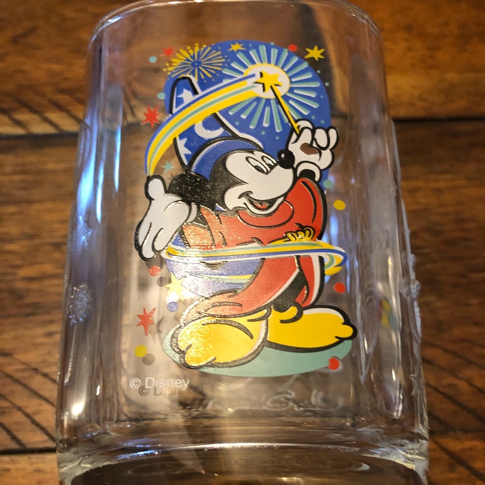 Vintage Disney Mickey Mouse Epcot Center Glass
